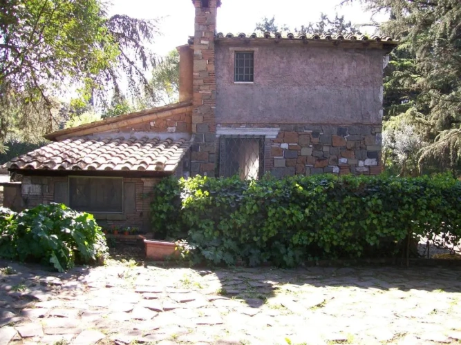 2 Bedrooms Duplex Cottage