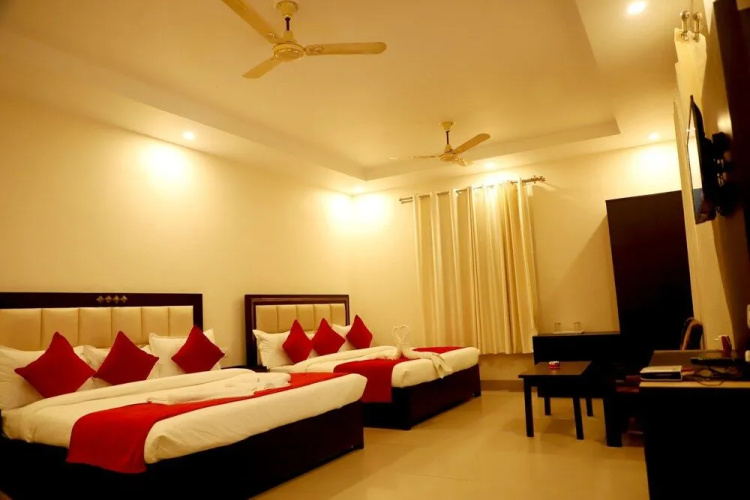 Petals Krish Grand Hotel