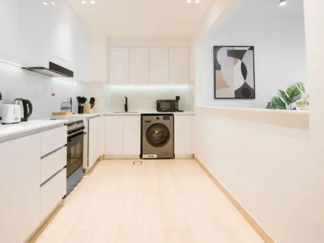 Easygo-- Amazing 1bdr Binghatti Heights