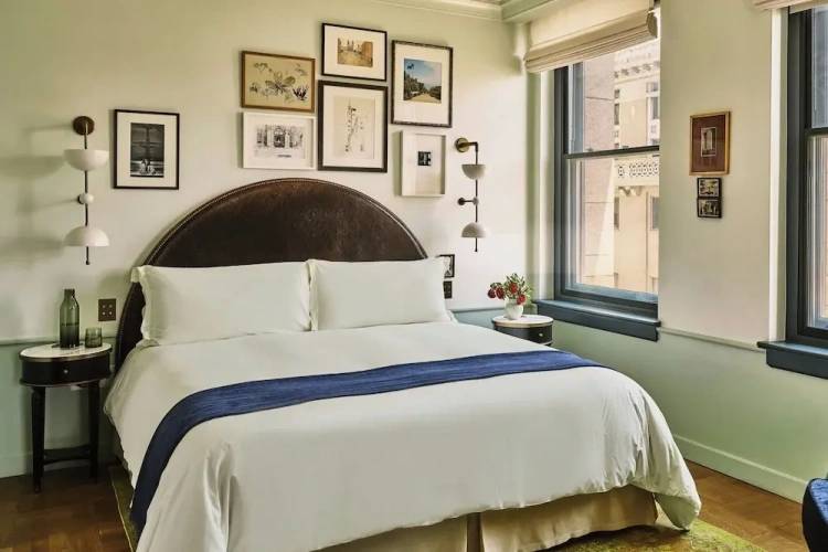 Study Double room with courtyard view