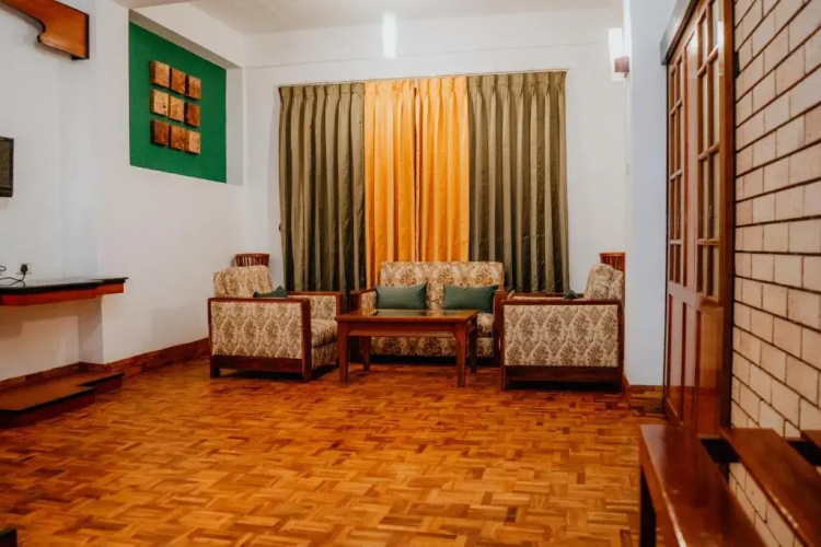 Tashi Palace