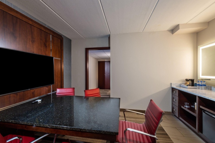 Double Suite