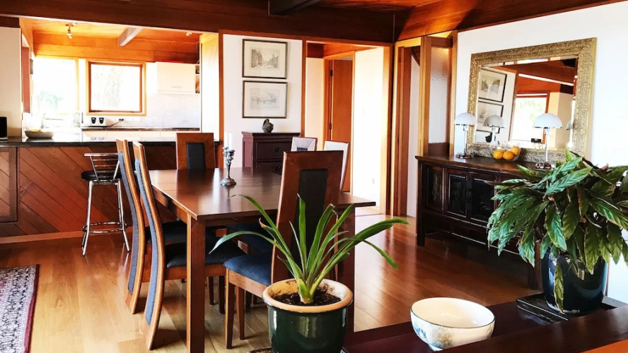 Miharo Bed & Breakfast