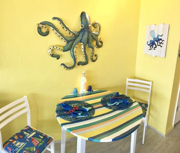1 Bedroom Standard Family room beachfront