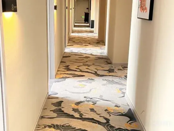 Warm Harbour Hotel