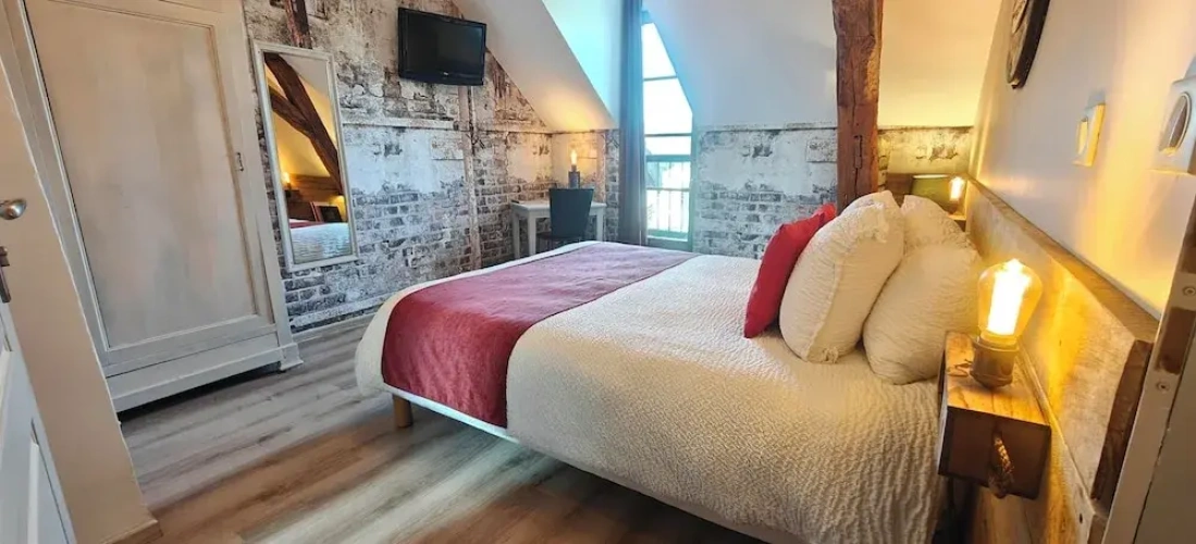 Standard Double room with garden view