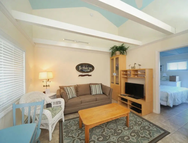 Driftwood Resort