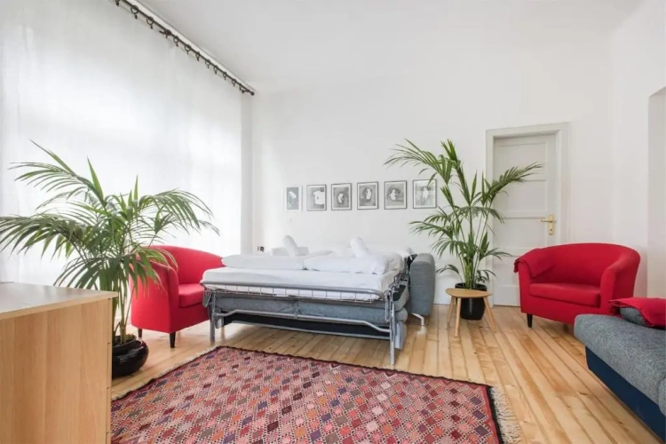 2 Bedrooms Apartment