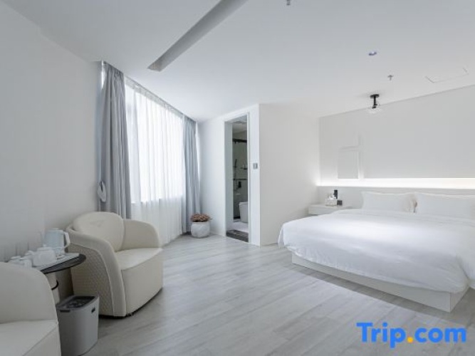 Standard Double room with view