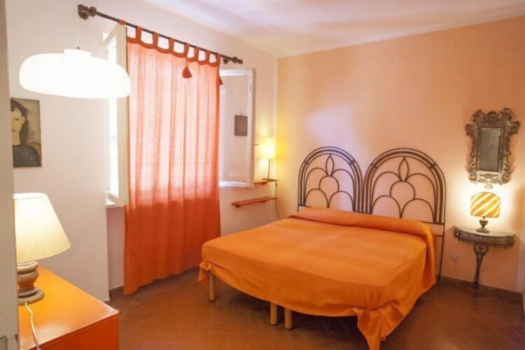 3 Bedrooms Apartment