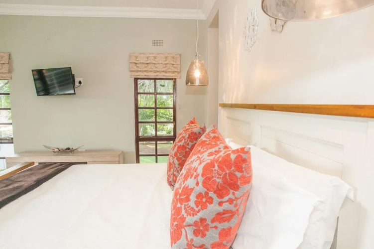 Motsamai Lodge