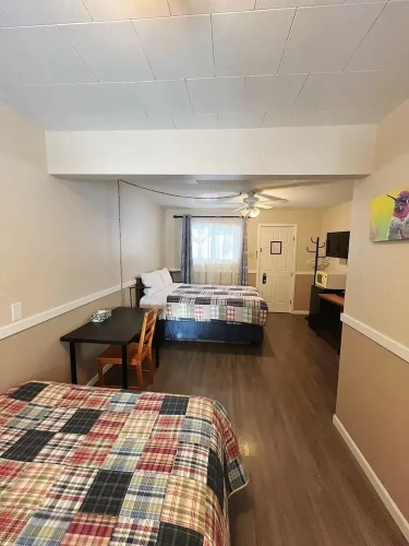 Economy Quadruple room