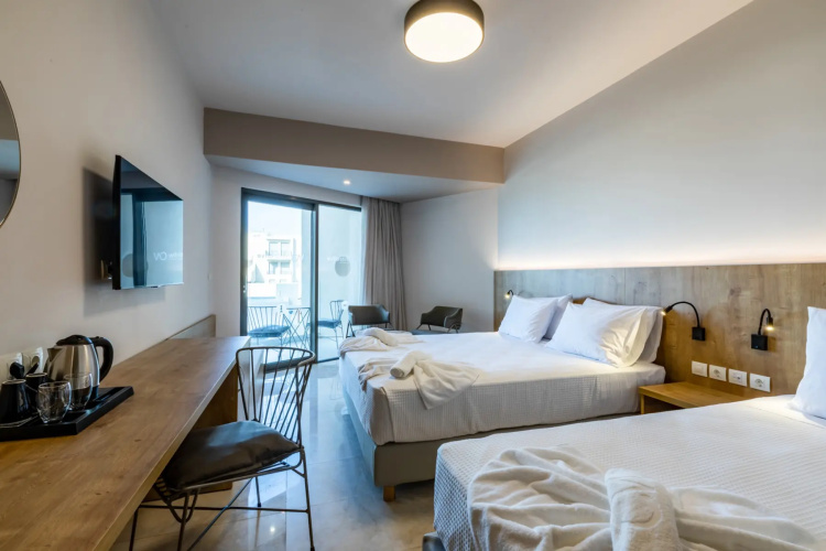Triple room with sea view