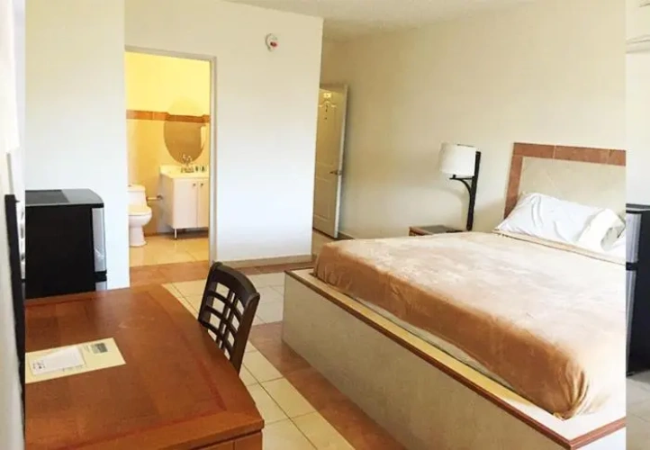 Deluxe Suite