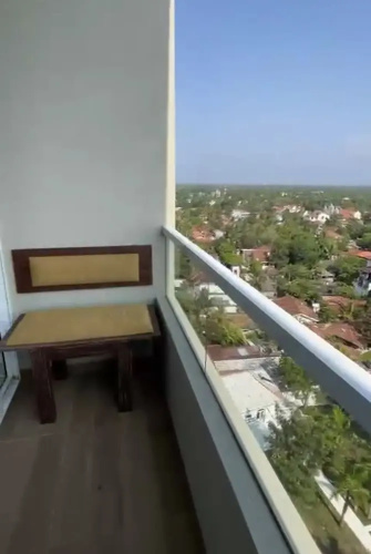 Studio - Sleeps 3 - Pool - Parking - Balcony