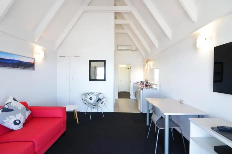 1 Bedroom Deluxe Apartment