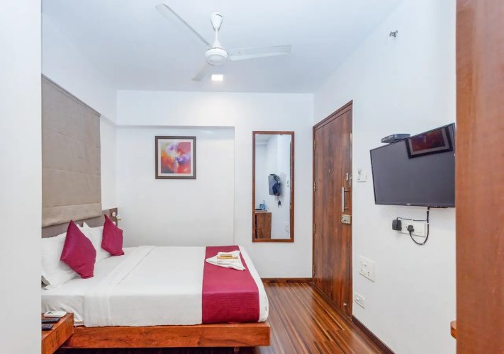 J ESVI Hotels