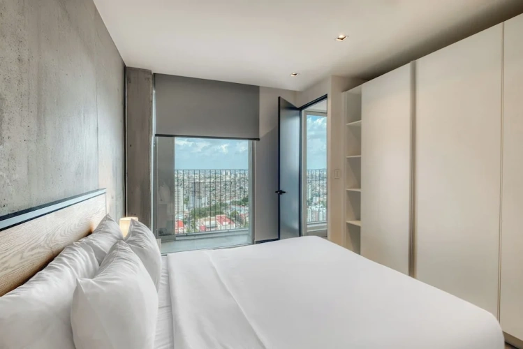 2 Bedrooms Apartment