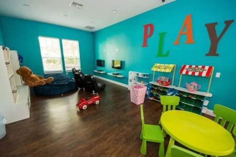 #01 Three Bedroom Townhouse