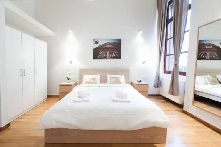 1 Bedroom Deluxe Apartment
