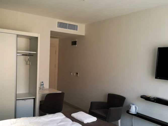 Comfort Triple room with balcony and with city view