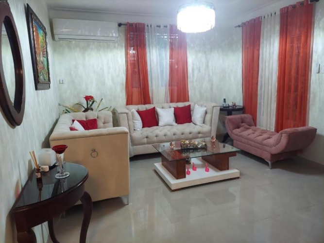 2 Bedrooms Cottage