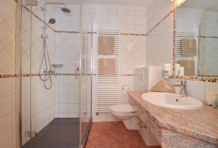 Standard Double room with lake view