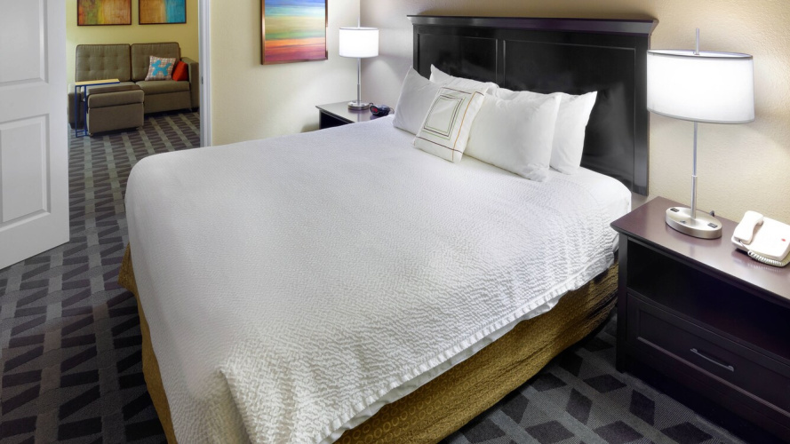 1 Bedroom Suite