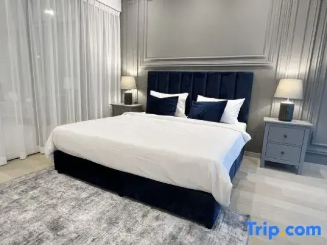 Deluxe Double room with city view