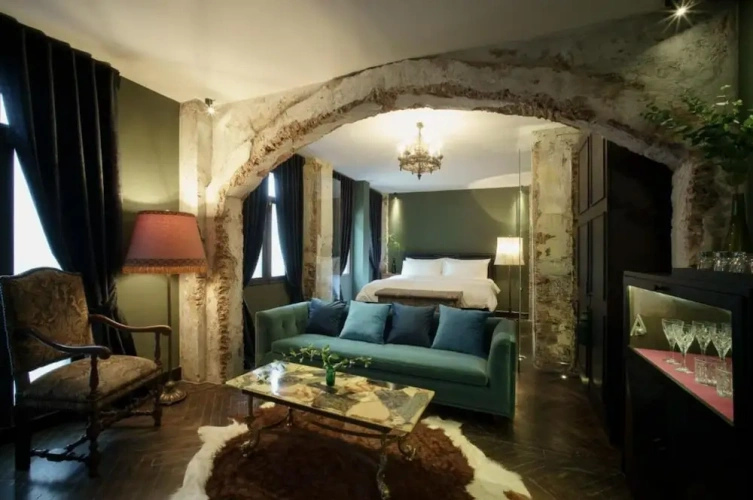 Double Suite