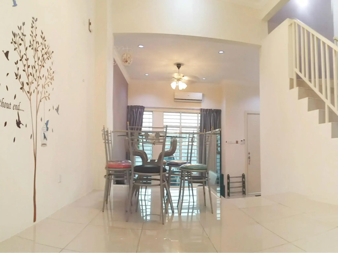 De Bien 2-Storey Residence