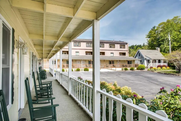 Boxwood Lodge