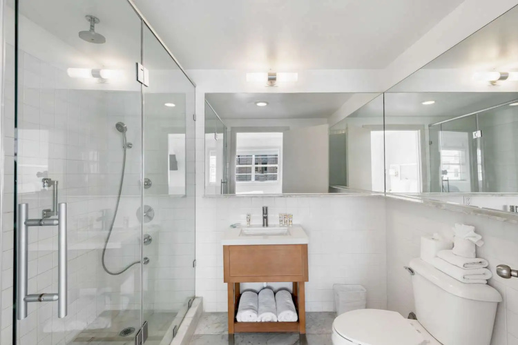 Townhouse Hotel
