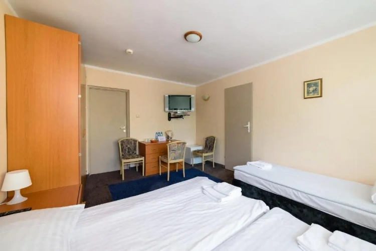 Classic Triple room