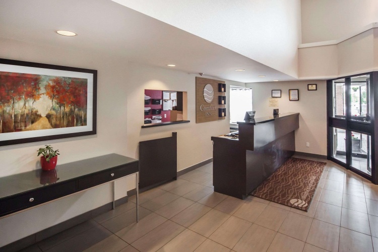 Comfort Inn West photo 16
