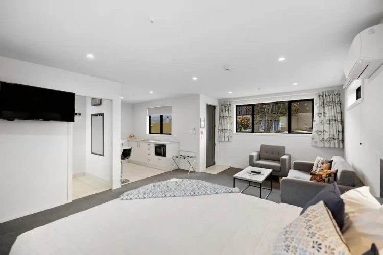 Double Suite