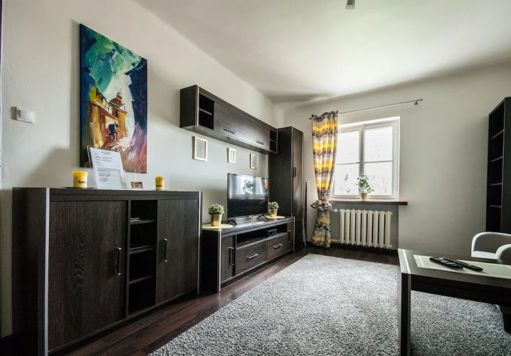 Elegant Apartment Old Town IV