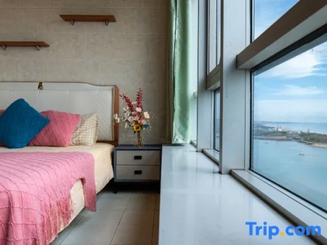 3 Bedrooms Luxury Suite with view