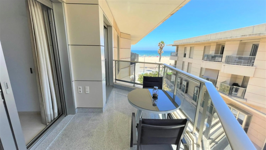Luxury Beachfront Apartment