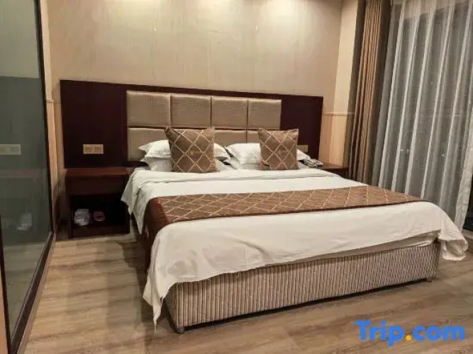 Chongqing Eli Wei Hotel