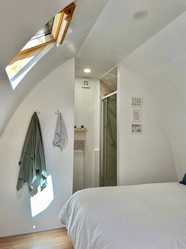 1 Bedroom Standard room with balcony and with garden view
