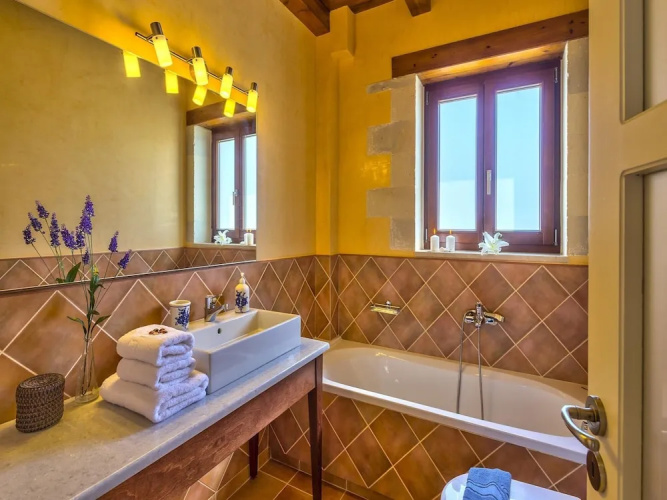 Azure Villa in Platanias
