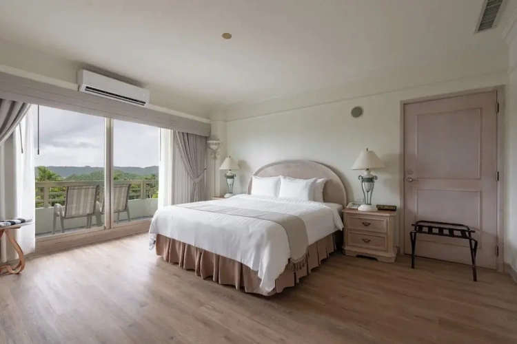 Junior Suite with balcony