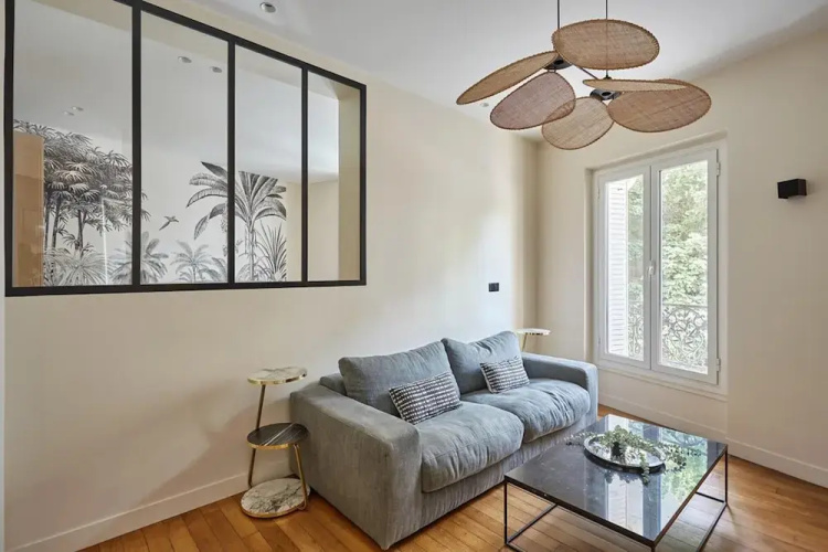 Superb Invalide Apartment Near Eiffel Tower