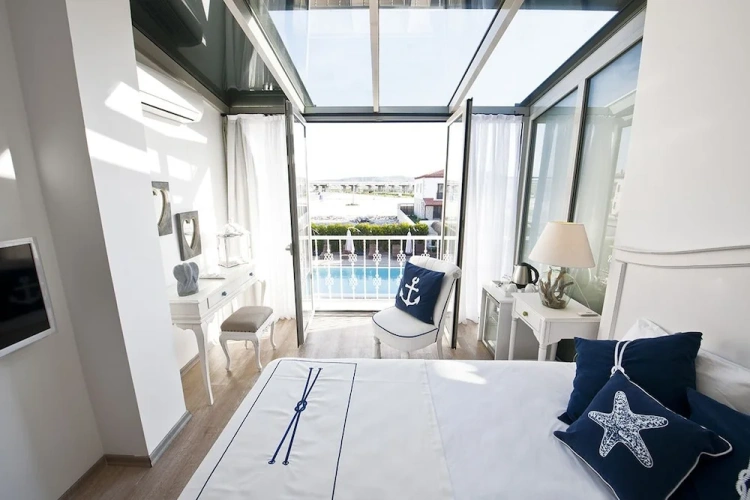 Deluxe room with balcony