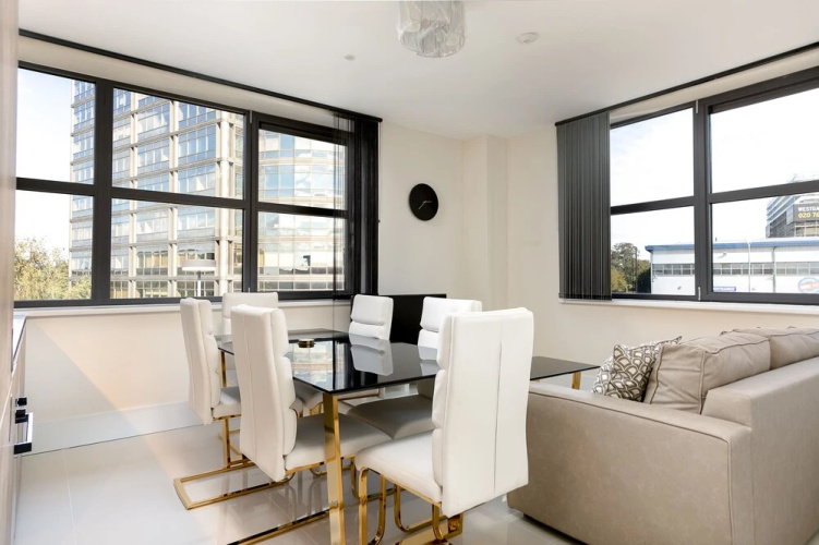 Hanger Lane Apartments (Peymans)