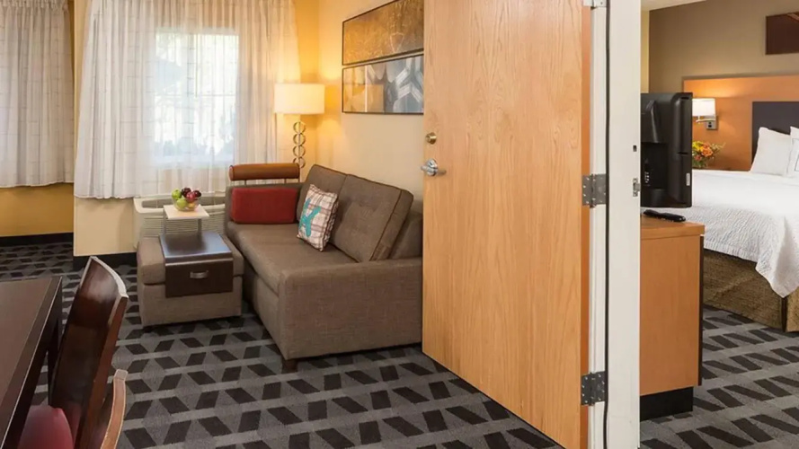 2 Bedrooms Suite