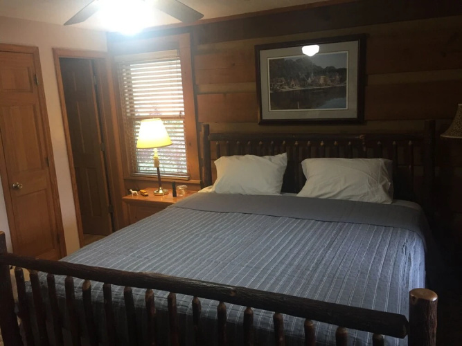 Timber Ridge #2 3 Bedrooms 2 Bathrooms Cabin