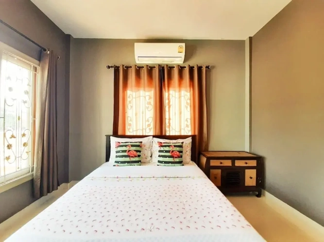 2 Bedrooms Villa