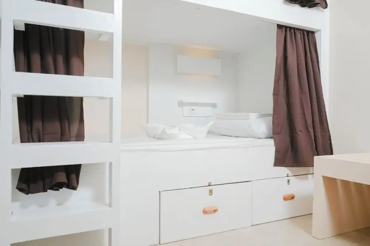 The A Hostel